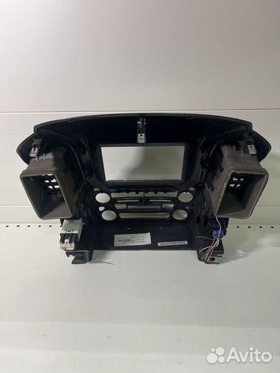 Панель дефлектора Lexus RX300