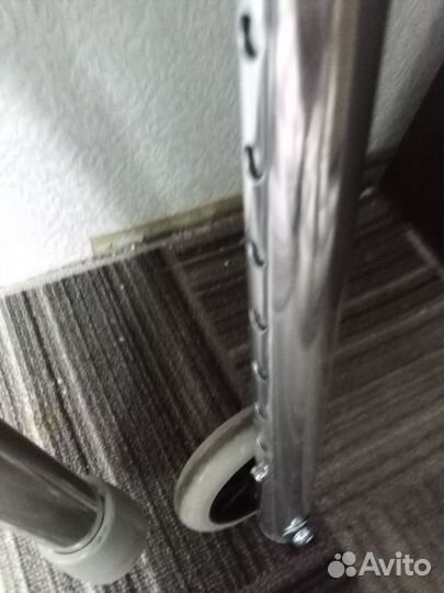 Ходунки для взрослых на колесах