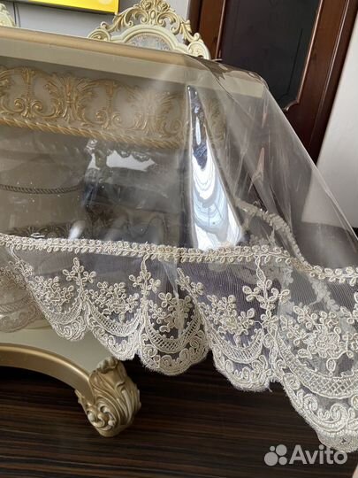 Стол со стульями