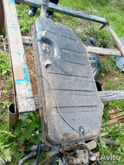 Бензобак нива 21213