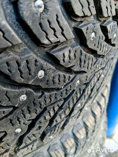 Nokian Tyres Hakkapeliitta 9 215/55 R16 97T