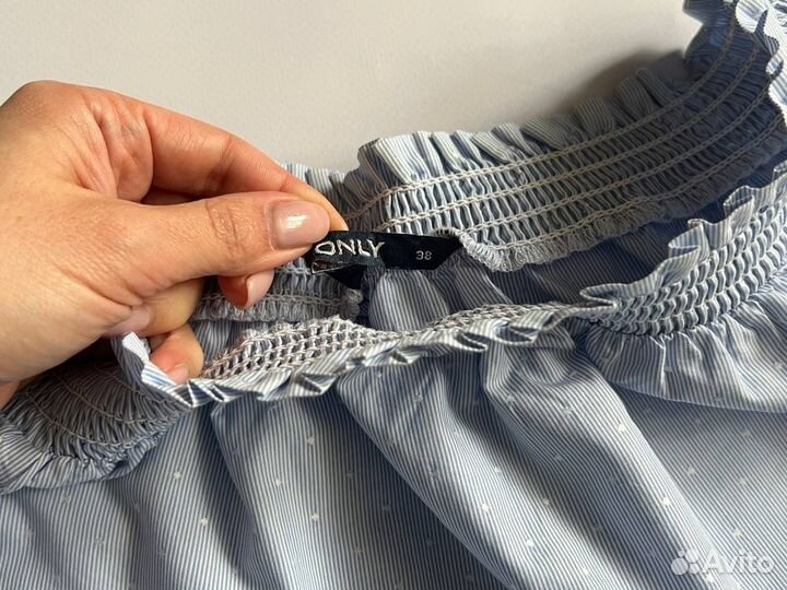 Хлопковая блузка с пышными рукавами голубая Only S