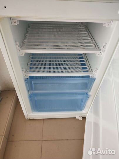 Холодильник vestfrost (125)