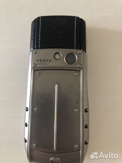 Vertu Ascent Ti, 4 ГБ