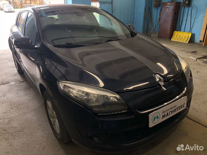 Стекло лобовое Renault Megane с гарантией