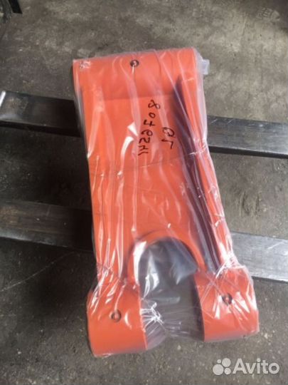 Трапеция ковша Hitachi/zx180