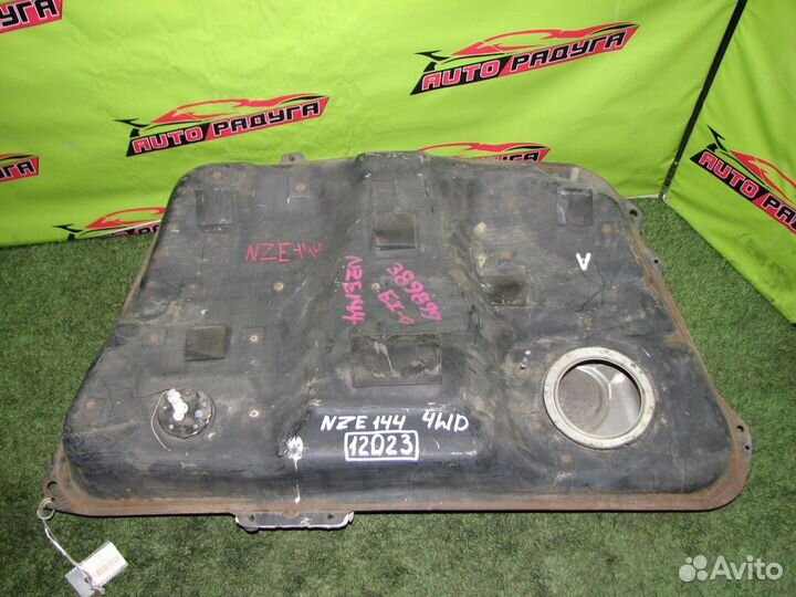 Бензобак toyota NZE144G,ZRE144G,NZE144 corolla axi