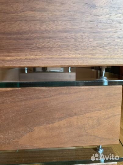 Полки для техники на шипах