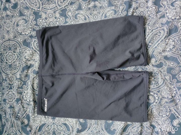 Спортивные шорты размер 164