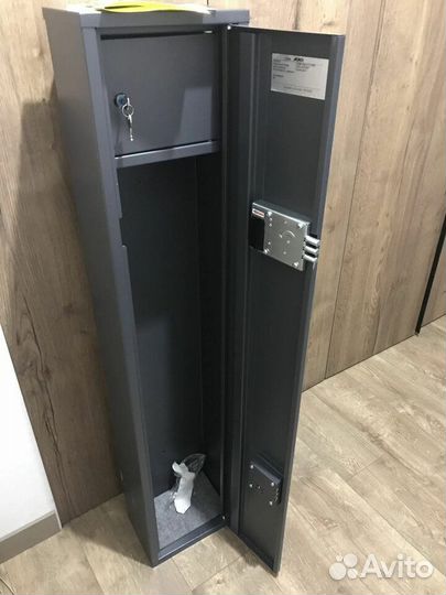 Сейф металлический
