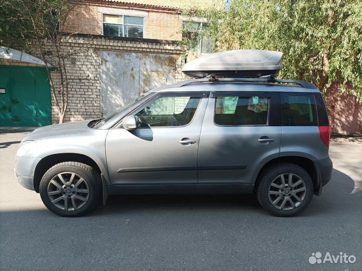 Автобокс Вояж мини 370л на Шкода Ети