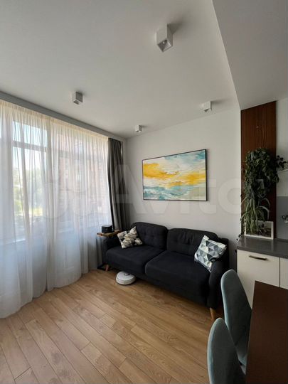 2-к. квартира, 78,4 м², 2/8 эт.