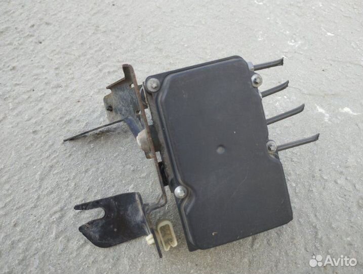 Блок abs Renault Duster K4MA606 2014