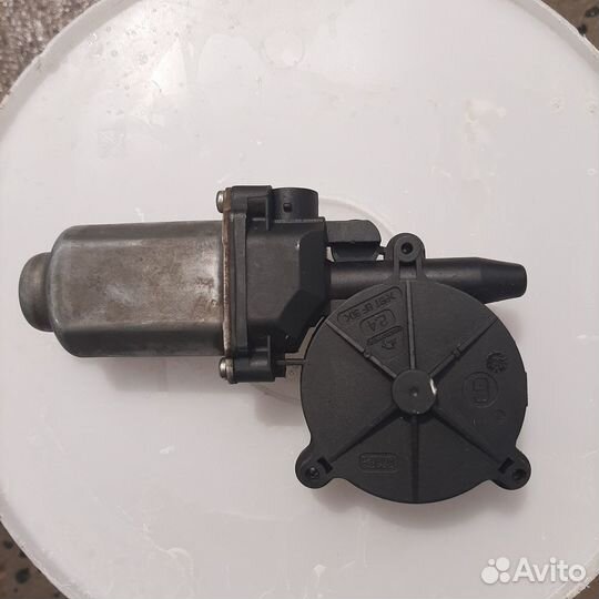 Моторчик стеклоподъемника renault kangoo 2006