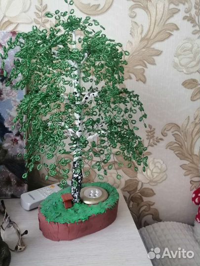 Деревья из бисера