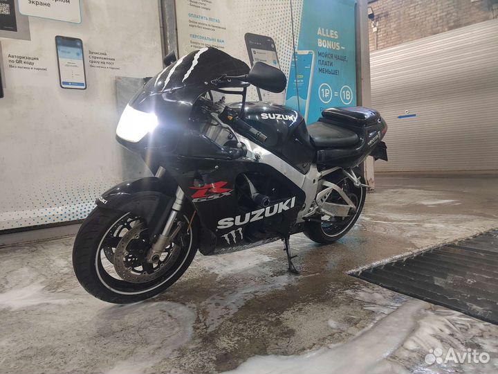 Suzuki gsx-r 750