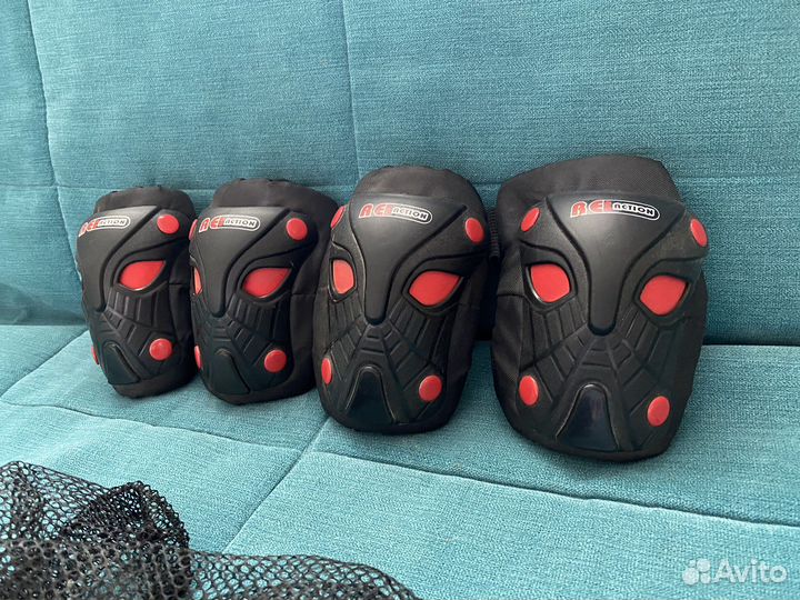 Детские наколенники и шлем