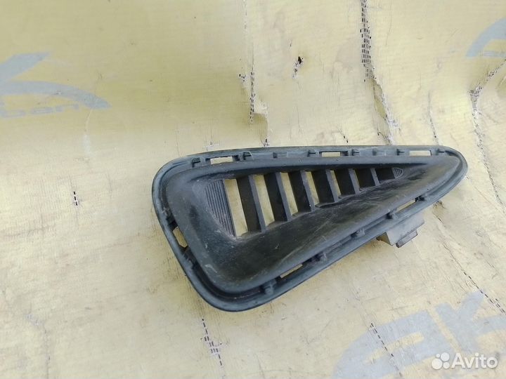 Решетка бампера левая Toyota Camry 55 оригинал