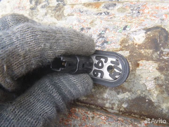 Концевик двери Toyota Prius ZVW30 2zrfxe 2010