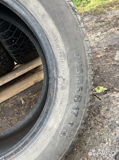 Continental ContiIceContact 4x4 225/65 R17