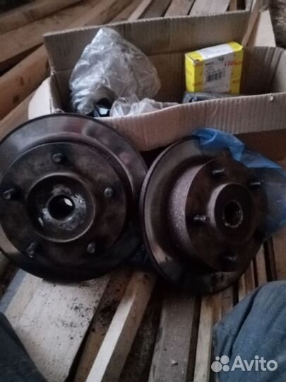 Диск тормозной со ступицой нива