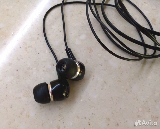 Наушники Keneksi внутриканальные