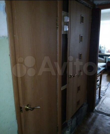 Комната 18 м² в 6-к., 1/4 эт.