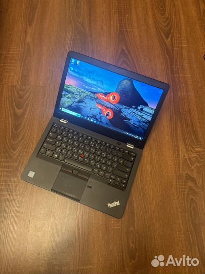 ThinkPad 13 i5-7200u 8gb 256ssd FHD ips
