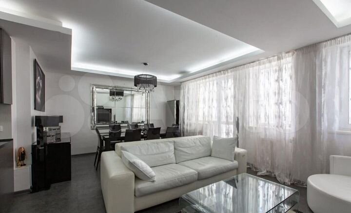 2-к. квартира, 32,7 м², 18/24 эт.