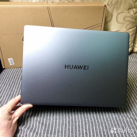 Ноутбук huawei 6 ядер как новый