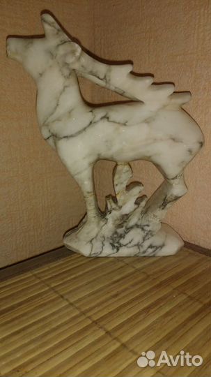 Мраморные статуэтки