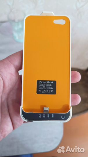 Повербанк apple