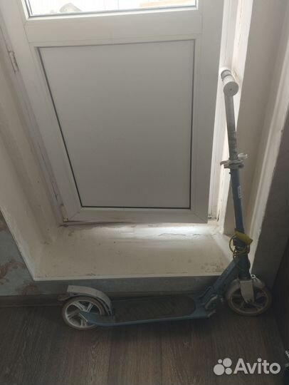 Детский неубиваемый самокат Oxelo