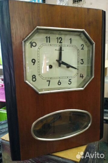 Часы настенные янтарь с боем
