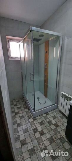 Сборка душевых кабин