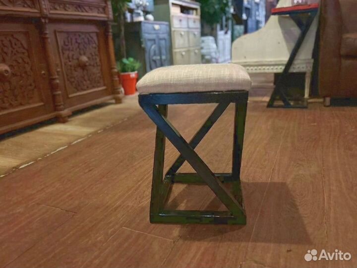 Табурет дизайнерский