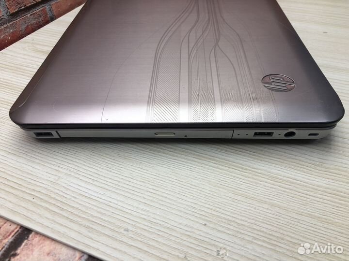 Ноутбук HP dv6-3301er i3-m380/SSD240/8Gb/HDD320