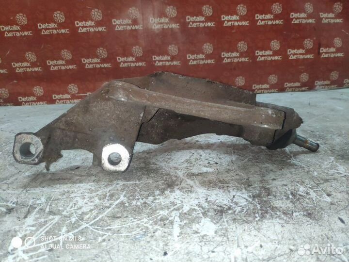 Кулак передний левый Volvo Xc70 1 SZ