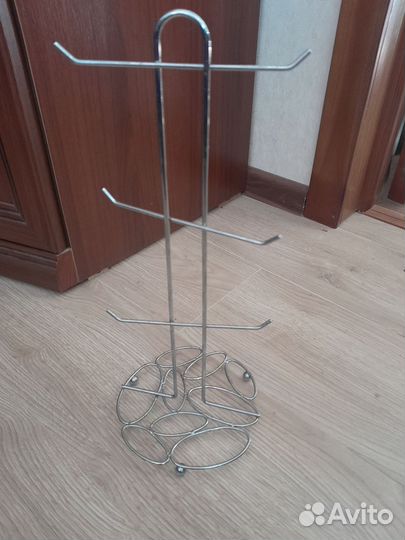 Подставки для чайного сервиза, кружек и чашек