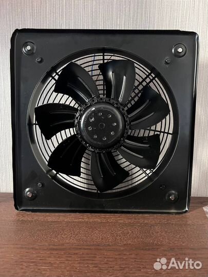 Вентилятор вытяжной осевой (промышленный)
