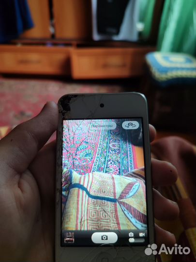 Плеер iPod touch 4