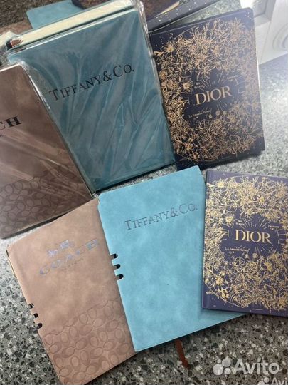 Блокнот Dior, Coach, Tiffany&Co