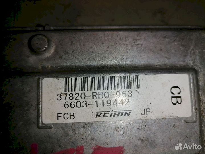 Блок управления двигателем 37820-RB0-963 Honda FIT