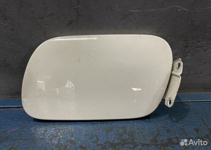 Лючок бензобака Volkswagen Touareg GP