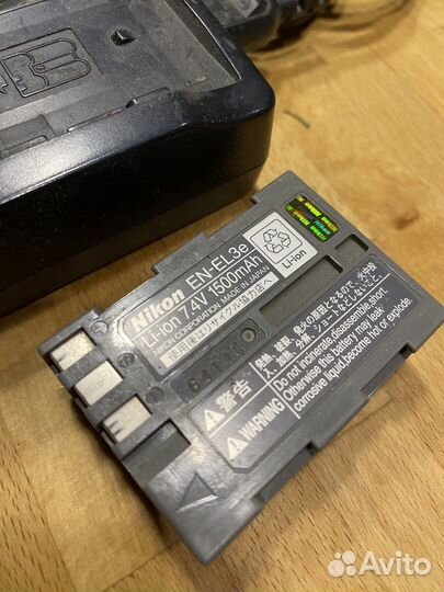 Зарядное устройство и аккумулятор EN-EL3e