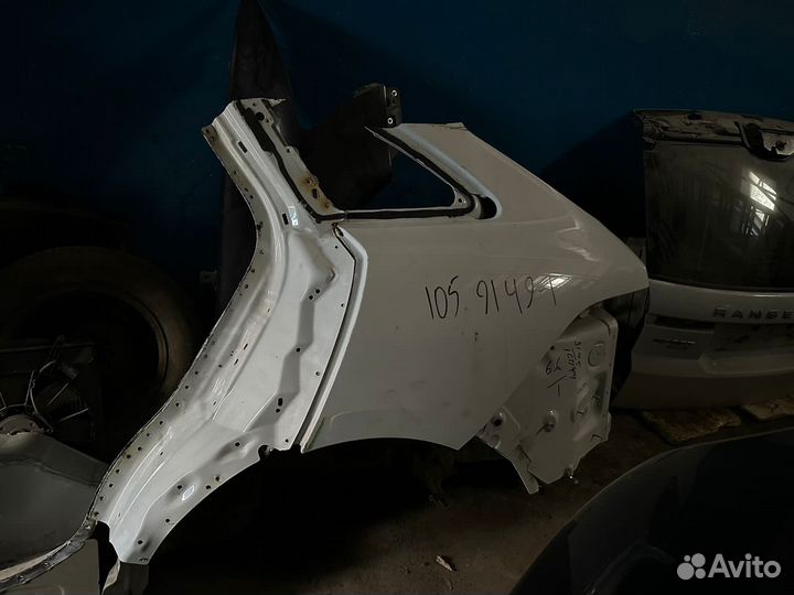 Крыло Jaguar F Pace