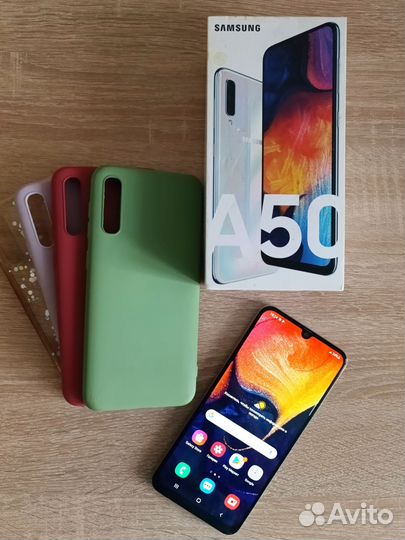 Samsung Galaxy A50, 4/128 ГБ