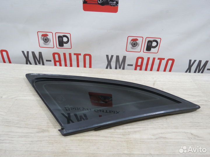 Форточка задняя правая Audi Q3