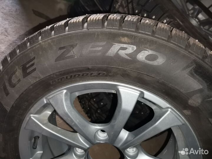 Колеса в сборе на Ниву