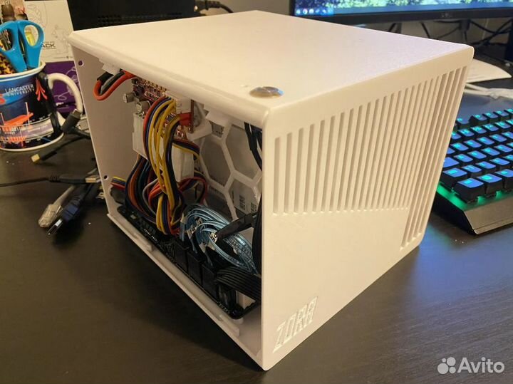 Корпус для сборки NAS на базе Mini-ITX Intel N100